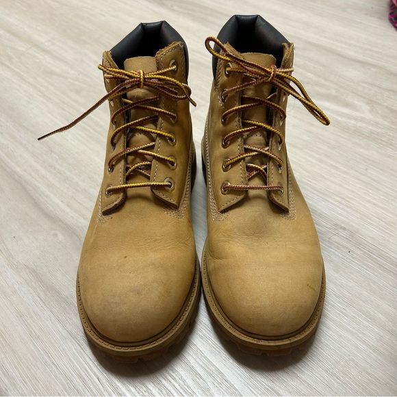 Timberland Boots‎ Size 3 Youth Boys 6 inch  Primaloft Waterproof Wheat Nubuck - Picture 2 of 10
